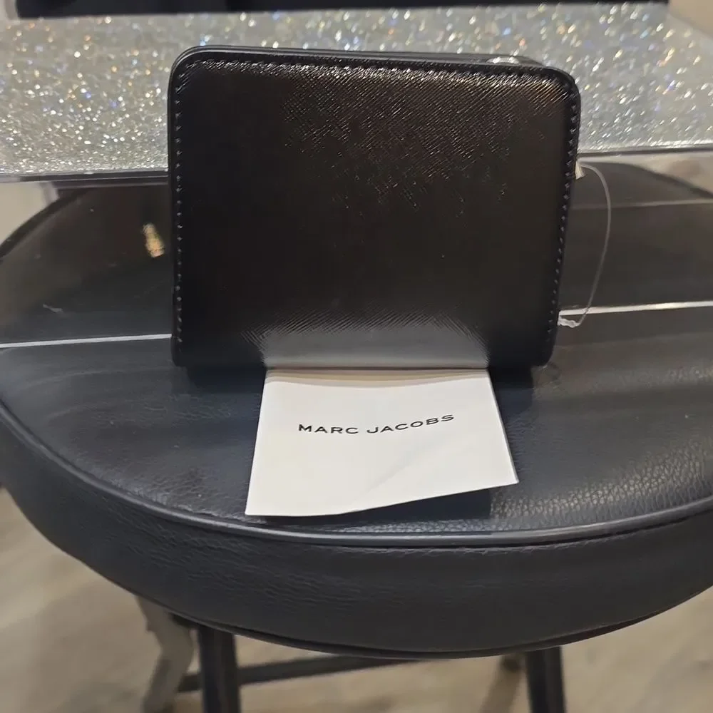 Marc Jacobs elegant wallet